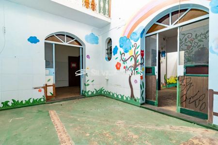 Casa à venda com 270m², 4 quartos e 3 vagas