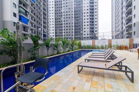 Apartamento para alugar com 38m², 2 quartos e sem vaga Apartamento para alugar com 38m², 2 quartos e sem vagaÁrea comum - Piscina