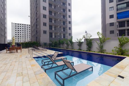 Apartamento para alugar com 38m², 2 quartos e sem vaga Apartamento para alugar com 38m², 2 quartos e sem vagaÁrea comum - Piscina