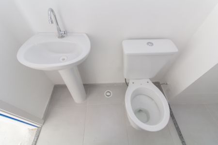 Apartamento para alugar com 38m², 2 quartos e sem vaga Apartamento para alugar com 38m², 2 quartos e sem vagaBanheiro