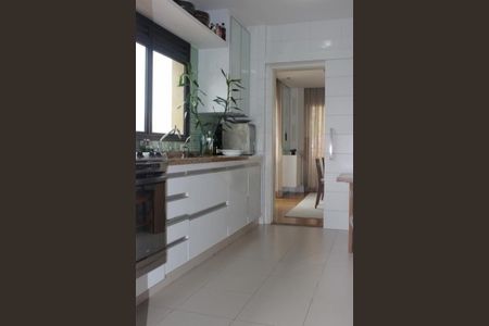 Apartamento à venda com 171m², 3 quartos e 3 vagas