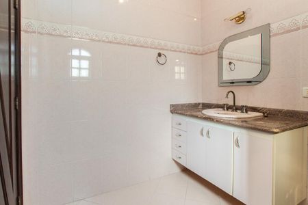 Casa à venda com 250m², 3 quartos e 2 vagas Casa à venda com 250m², 3 quartos e 2 vagasBanheiro da Suíte 3