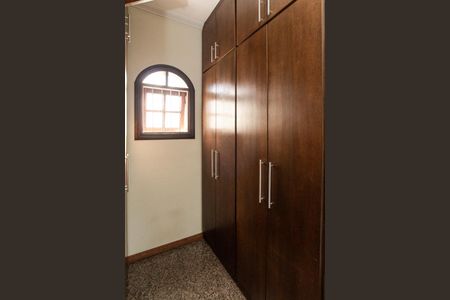 Casa à venda com 250m², 3 quartos e 2 vagas Casa à venda com 250m², 3 quartos e 2 vagasSuíte 1