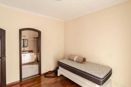 Casa à venda com 250m², 3 quartos e 2 vagas Casa à venda com 250m², 3 quartos e 2 vagasSuíte 3