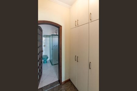 Casa à venda com 250m², 3 quartos e 2 vagas Casa à venda com 250m², 3 quartos e 2 vagasSuíte 2