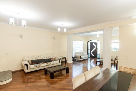 Sala de casa para alugar com 3 quartos, 250m² em Jardim Virginia Bianca, São Paulo