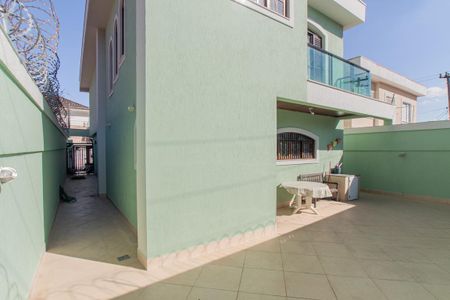 Casa à venda com 250m², 3 quartos e 2 vagas Casa à venda com 250m², 3 quartos e 2 vagasQuintal