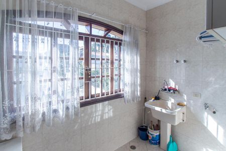Casa à venda com 250m², 3 quartos e 2 vagas Casa à venda com 250m², 3 quartos e 2 vagasÁrea de Serviço