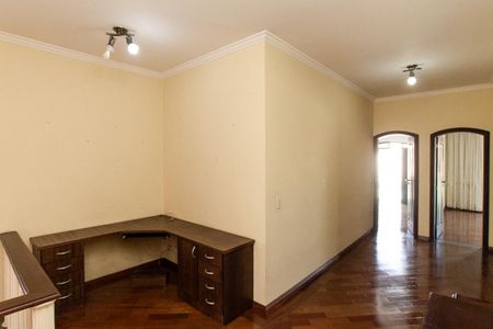 Casa à venda com 250m², 3 quartos e 2 vagas Casa à venda com 250m², 3 quartos e 2 vagasMezanino