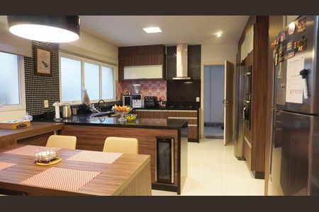 Cozinha de casa de condomínio à venda com 4 quartos, 485m² em Residencial Tambore Iii, Santana de Parnaíba