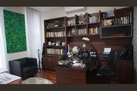 Escritório de casa de condomínio à venda com 4 quartos, 485m² em Residencial Tambore Iii, Santana de Parnaíba