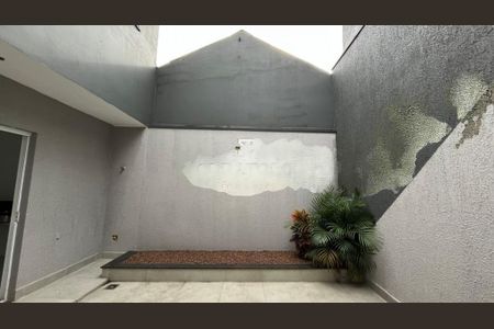 Casa à venda com 3 quartos, 120m² em Vila Canero, São Paulo