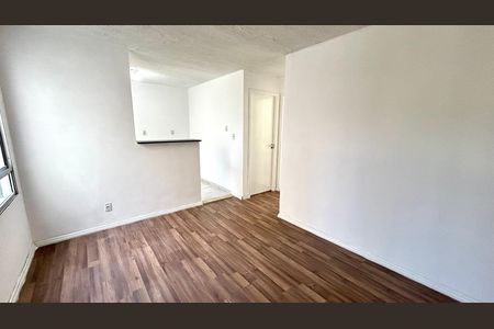 Sala de apartamento para alugar com 2 quartos, 41m² em Vila Alzira, Guarulhos