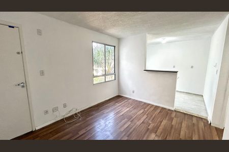 Sala de apartamento para alugar com 2 quartos, 41m² em Vila Alzira, Guarulhos