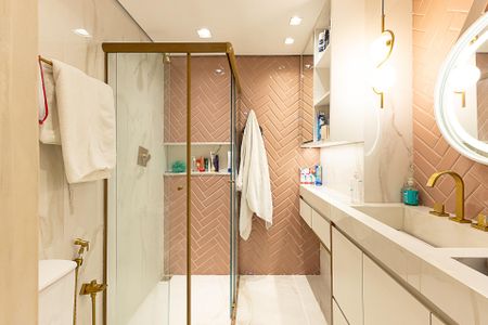 Apartamento para alugar com 149m², 3 quartos e 2 vagas Apartamento para alugar com 149m², 3 quartos e 2 vagasBanheiro da Suíte