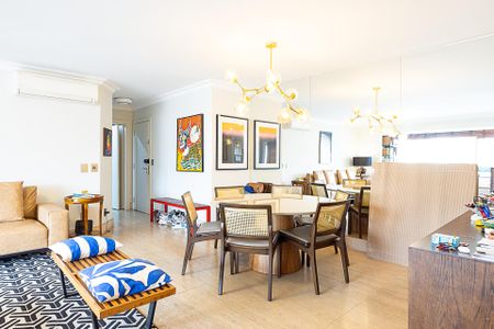 Apartamento para alugar com 149m², 3 quartos e 2 vagas Apartamento para alugar com 149m², 3 quartos e 2 vagasSala