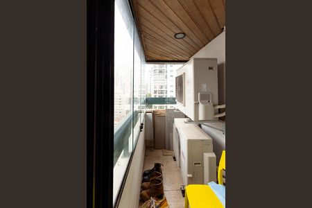 Apartamento para alugar com 149m², 3 quartos e 2 vagas Apartamento para alugar com 149m², 3 quartos e 2 vagasSuíte