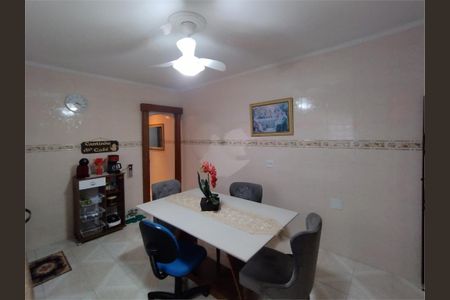 Casa à venda com 3 quartos, 209m² em Jardim Sapopemba, São Paulo
