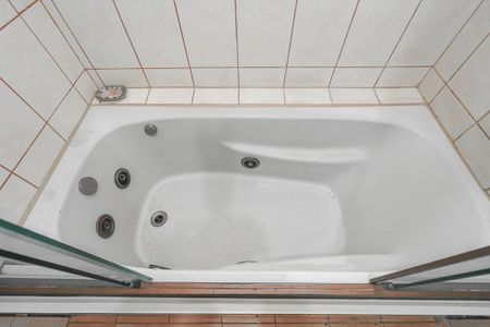 Apartamento à venda com 65m², 2 quartos e sem vagaBanheiro