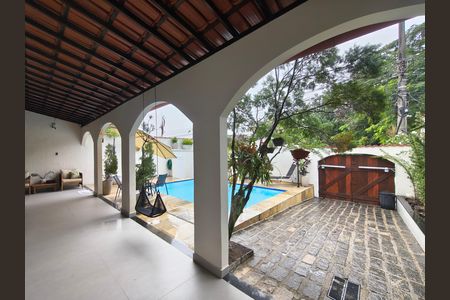 Casa de condomínio à venda com 360m², 5 quartos e 5 vagas