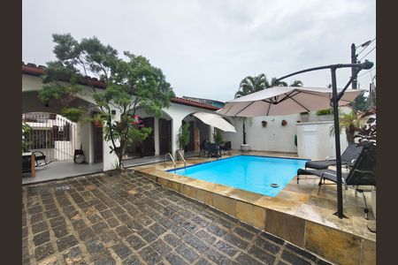 Casa de condomínio à venda com 360m², 5 quartos e 5 vagas