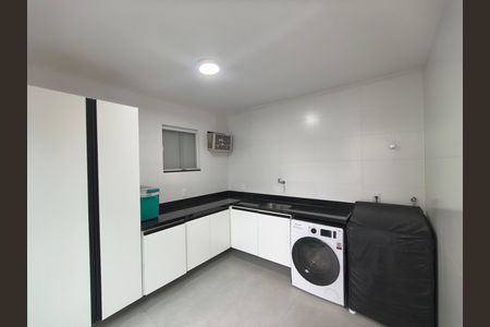 Casa de condomínio à venda com 360m², 5 quartos e 5 vagas