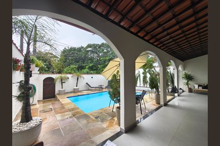 Casa de condomínio à venda com 360m², 5 quartos e 5 vagas