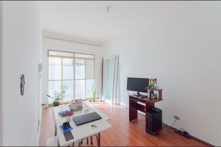 Apartamento à venda com 56m², 1 quarto e sem vagaSala