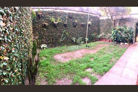 Casa para alugar com 200m², 3 quartos e 3 vagas