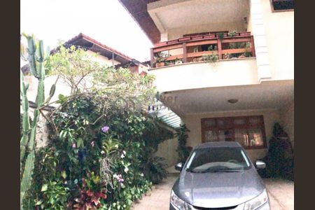 Casa para alugar com 200m², 3 quartos e 3 vagas