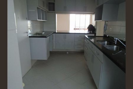 Apartamento para alugar com 115m², 2 quartos e 2 vagas