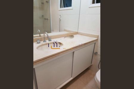 Apartamento para alugar com 71m², 2 quartos e 1 vaga
