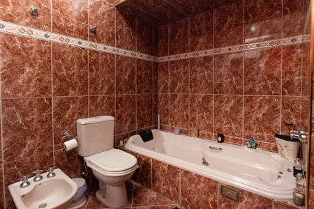Banheiro da Suíte de casa à venda com 3 quartos, 146m² em Vila Dom Pedro Ii, São Paulo