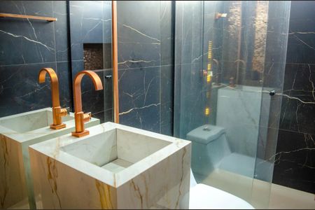Banheiro de apartamento para alugar com 2 quartos, 55m² em Jardim Goiás, Goiânia