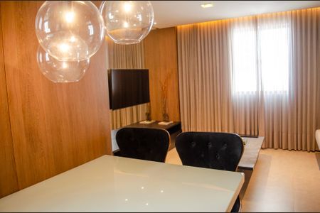 Sala de Jantar de apartamento para alugar com 2 quartos, 55m² em Jardim Goiás, Goiânia