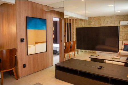 Sala de apartamento para alugar com 2 quartos, 55m² em Jardim Goiás, Goiânia