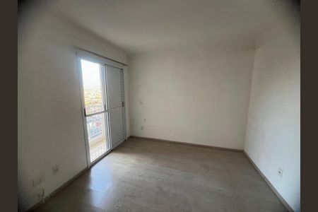 Apartamento à venda com 3 quartos, 75m² em Vila Paulo Silas, São Paulo