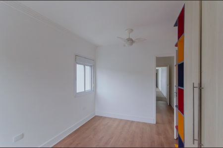 Casa à venda com 420m², 5 quartos e 3 vagas Casa à venda com 420m², 5 quartos e 3 vagasQuarto 2