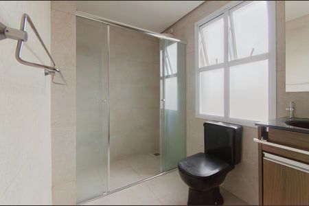 Casa à venda com 420m², 5 quartos e 3 vagas Casa à venda com 420m², 5 quartos e 3 vagasBanheiro da Suíte