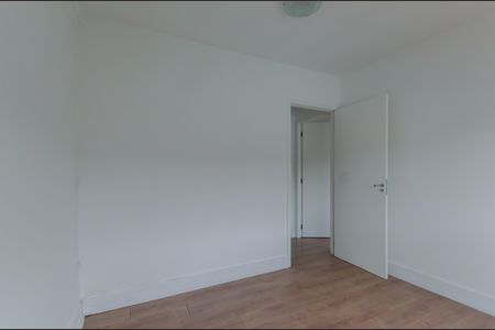 Quarto 3 de casa à venda com 5 quartos, 420m² em Vila São José, São Paulo