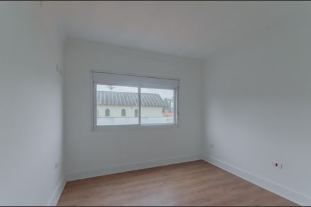 Casa à venda com 420m², 5 quartos e 3 vagas Casa à venda com 420m², 5 quartos e 3 vagasQuarto 3