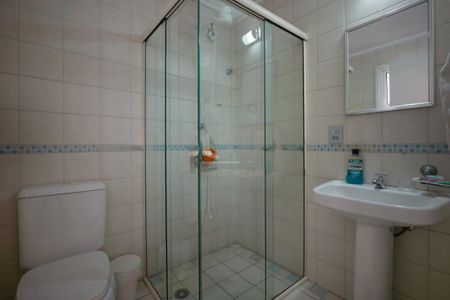 Casa à venda com 302m², 5 quartos e 3 vagas