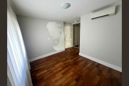 Apartamento à venda com 317m², 4 quartos e 4 vagas