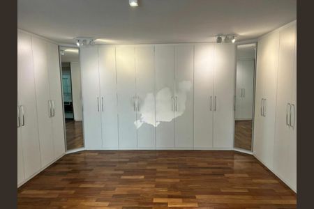 Apartamento à venda com 317m², 4 quartos e 4 vagas