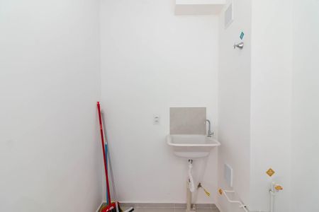 Área de serviço de apartamento para alugar com 2 quartos, 35m² em Santana, São Paulo