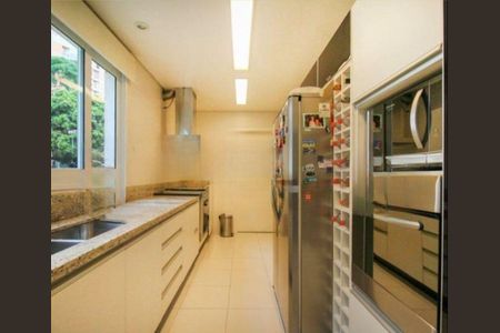 Apartamento à venda com 3 quartos, 257m² em Real Parque, São Paulo