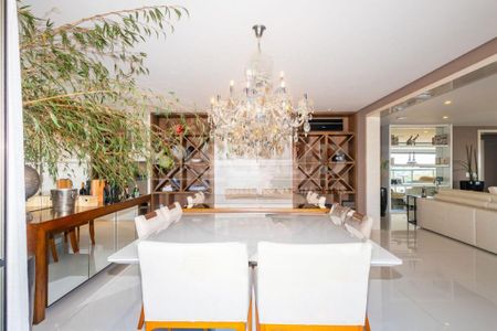 Apartamento à venda com 485m², 4 quartos e 5 vagas