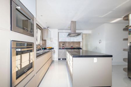 Apartamento à venda com 485m², 4 quartos e 5 vagas