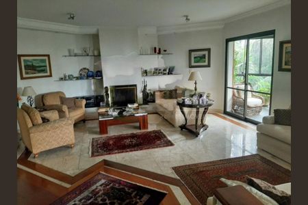 Apartamento à venda com 3 quartos, 200m² em Vila Suzana, São Paulo