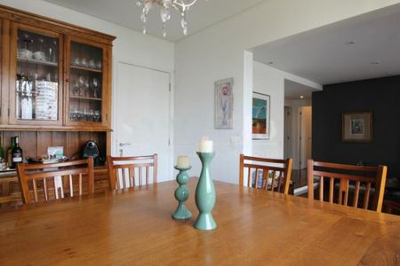 Apartamento à venda com 3 quartos, 180m² em Indianópolis, São Paulo